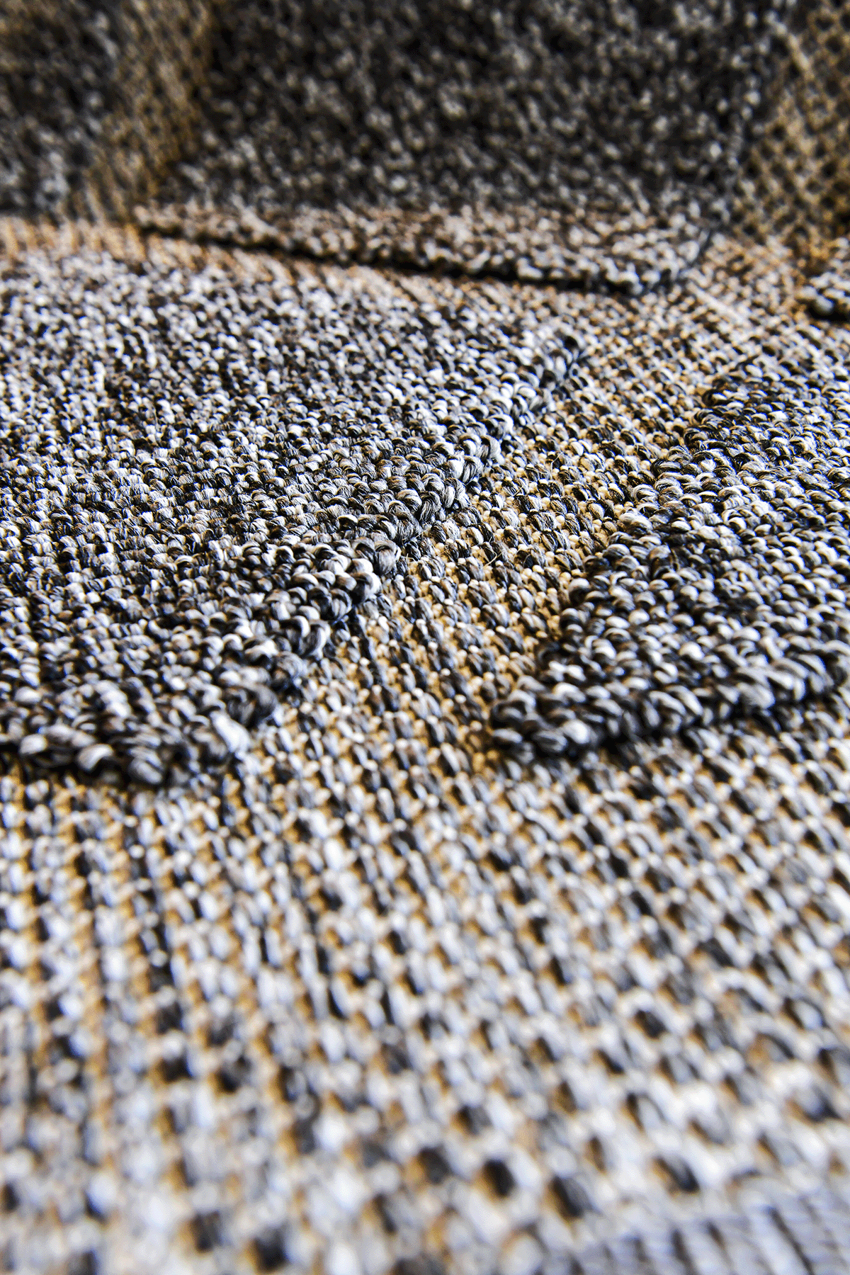 Seka Halı Tina 7512 Antrasit Yumuşak Tuşeli Kesme Halı