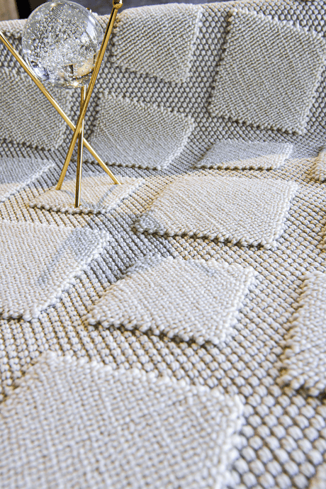 Seka Halı Tina 7507 Beyaz Yumuşak Tuşeli Kesme Halı