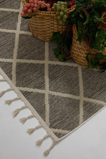 Evdeco Lena 1409 Gri Örgü Desenli Kesme Halı