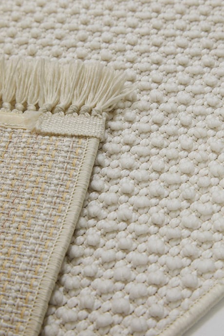 Evdeco Vena 1451 Krem Yumuşak ve Parlak Tuşeli Kesme Halı