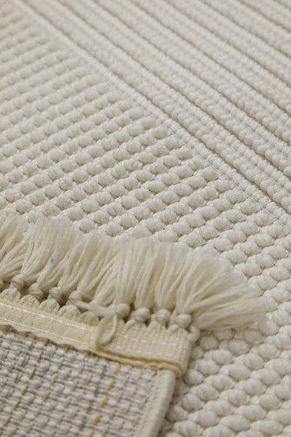 Evdeco Vena 1454 Krem Yumuşak ve Parlak Tuşeli Kesme Halı