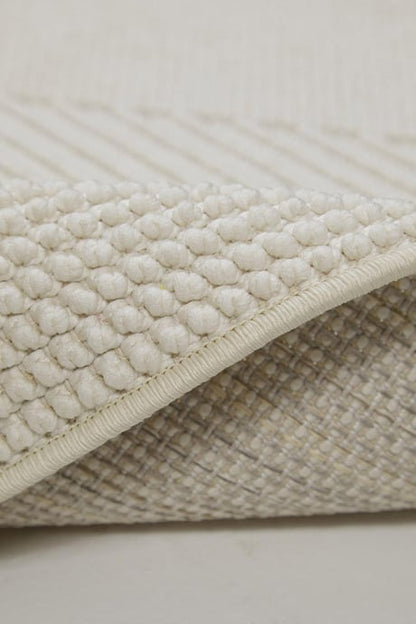 Evdeco Vena 1454 Krem Yumuşak ve Parlak Tuşeli Kesme Halı