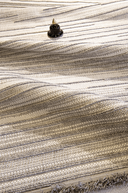 Evdeco Vena 1457 Gri Yumuşak ve Parlak Tuşeli Kesme Halı