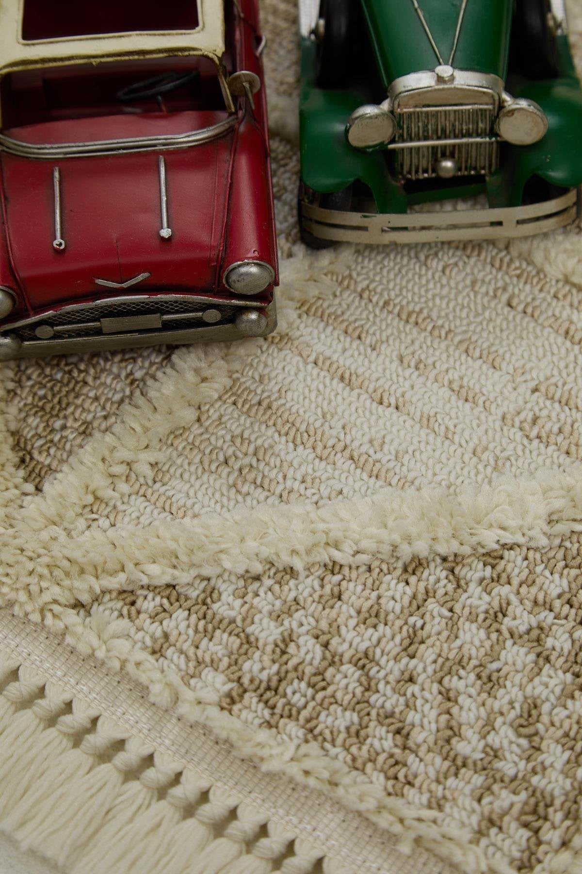 Evdeco Molde 2201 Krem Etnik Desenli Modern Salon Halısı