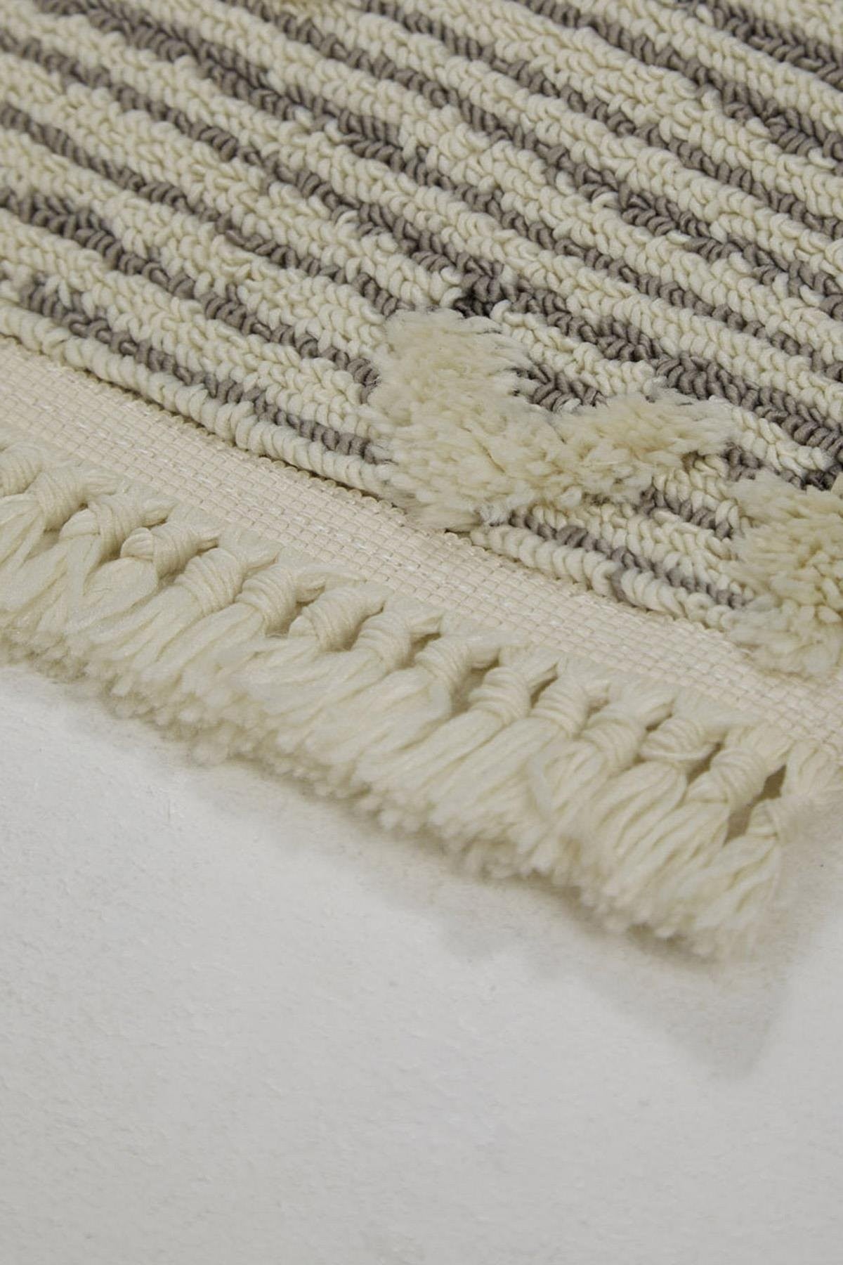 Evdeco Molde 2205 Gri Etnik Desenli Modern Salon Halısı