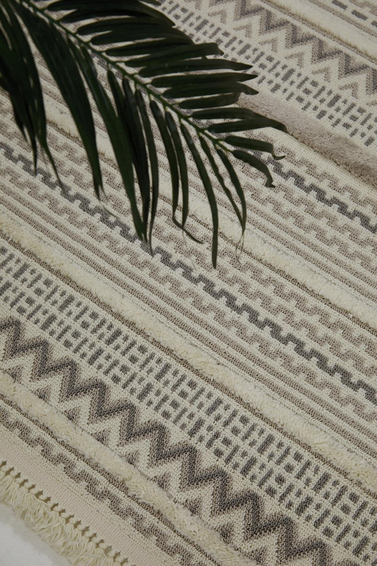 Evdeco Molde 2207 Gri Etnik Desenli Modern Salon Halısı