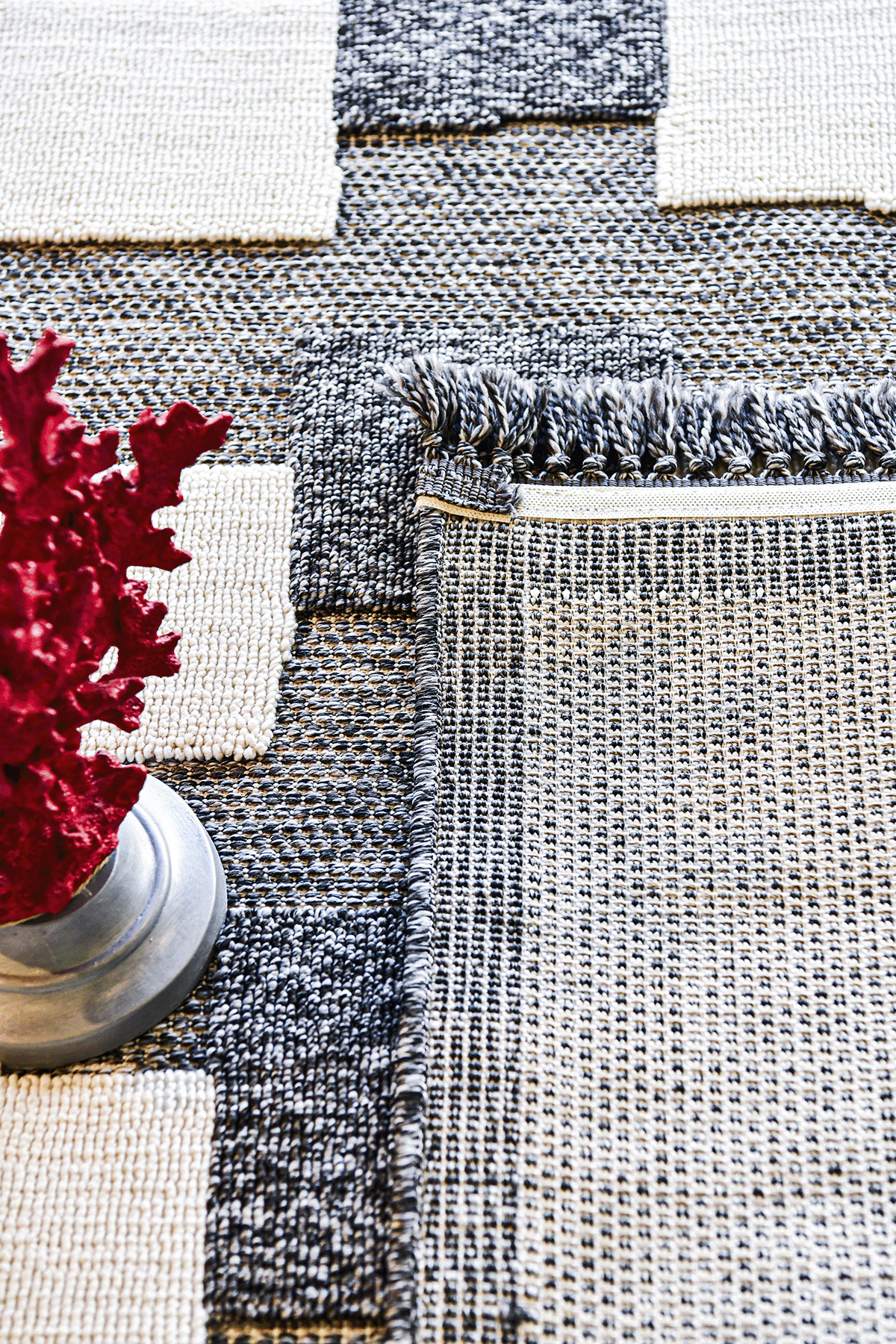 Evdeco Tina 7513 Antrasit Yumuşak Tuşeli Kesme Halı