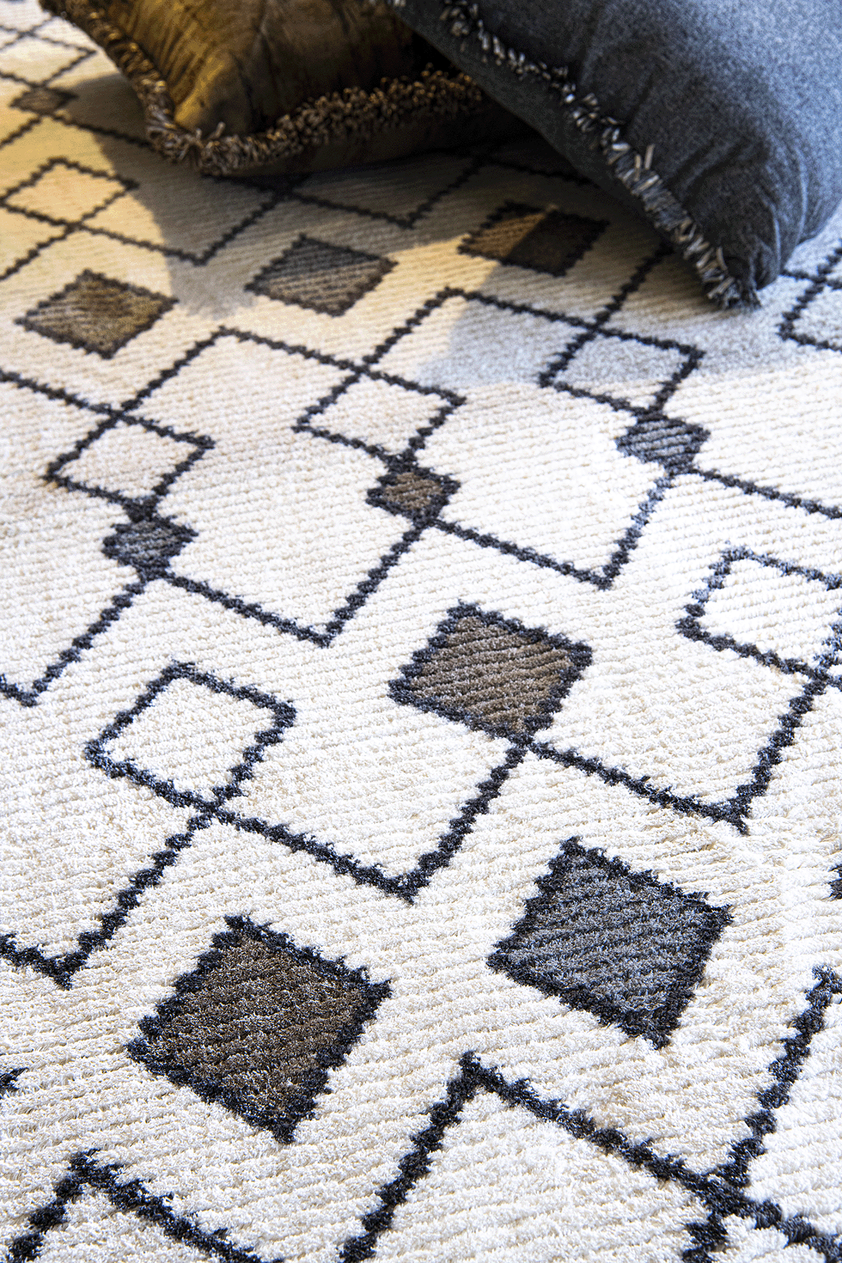 Evdeco Violet 3610 Gri Yumuşak Dokulu Modern Salon Halısı