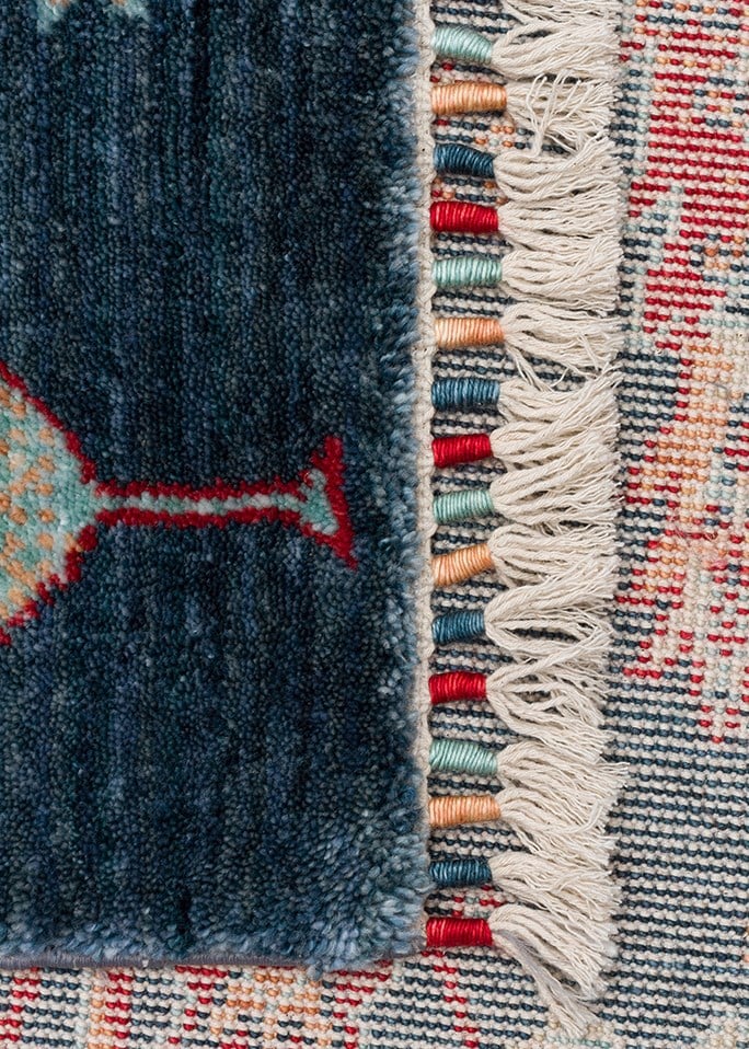 Seka 08 NAVY TURQUOISE Otantik Desenli Özel Hav Vermeyen ve Kolay Temizlenebilir Tensel Kullanılarak El Emeği ile Özel Tezgahlarda Üretilen Modern Uşak Halısı